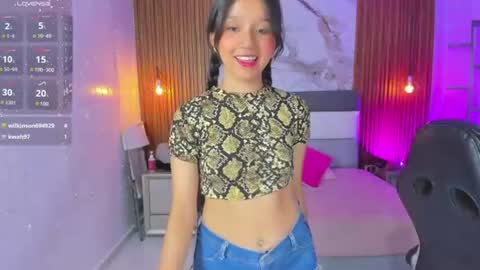 Snapshot of isapink1 chatting on 06.19.26 ISABELLA online show from 06.19.26