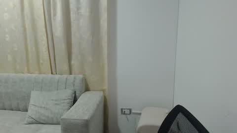 Emma online show from 04.21.26