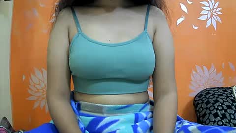 Snapshot of ishika_singh_ chatting on 12.16.24 ishika_singh_ online show from 12.16.24