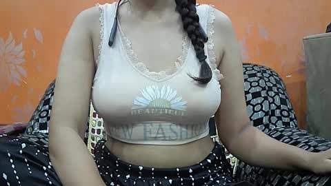 Snapshot of ishika_singh_ chatting on 09.17.25 ishika_singh_ online show from 09.17.25