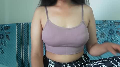 ishika_singh_ online show from 06.23.26