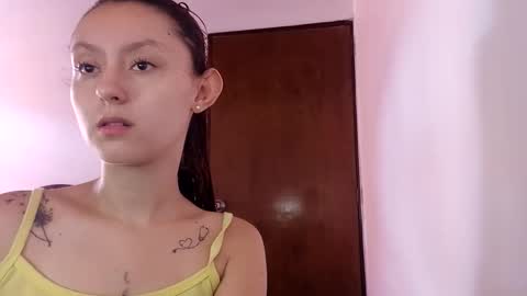 Snapshot of isis1012 chatting on 09.08.25 isa online show from 09.08.25