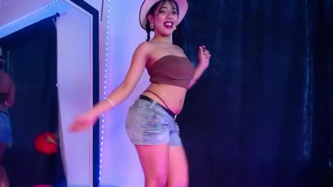 isis_valen online show from 12.17.25