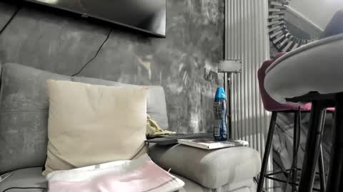 Isis online show from 09.23.25