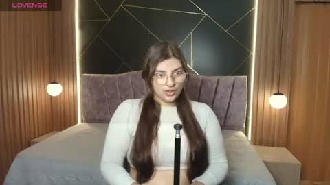 ISIS ROSEE online show from 06.30.26