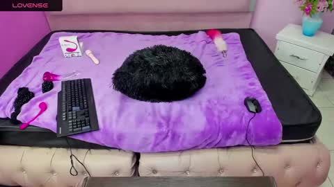 isisrousexx online show from 01.26.25