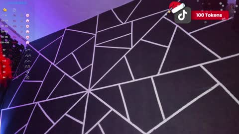 Isis Independent model online show from 12.15.24