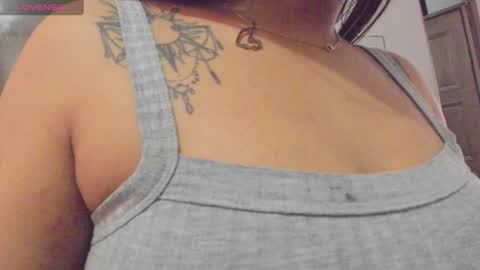 Isis Independent model online show from 01.06.25