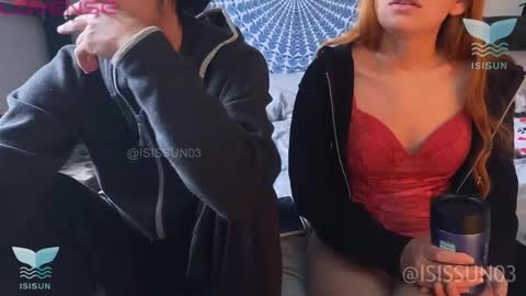 Snapshot of isissun03 chatting on 09.18.25 Isis SUN online show from 09.18.25