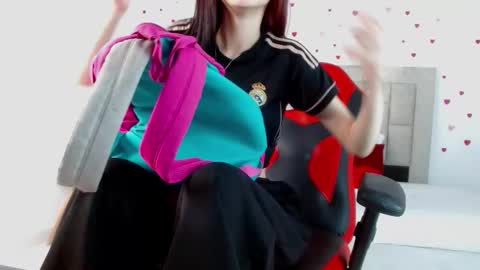 Isla Rosee18 online show from 03.25.26