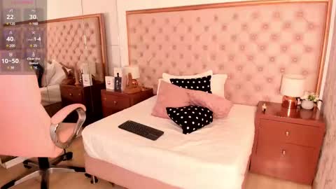 Vanessa online show from 03.12.25