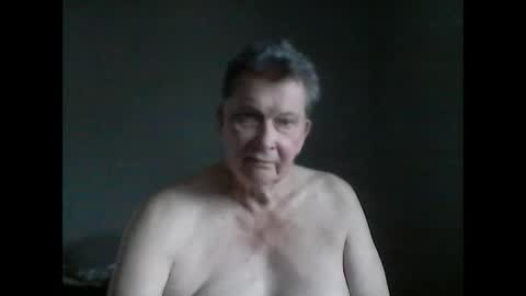 Snapshot of island625103 chatting on 02.25.25 island625103 online show from 02.25.25