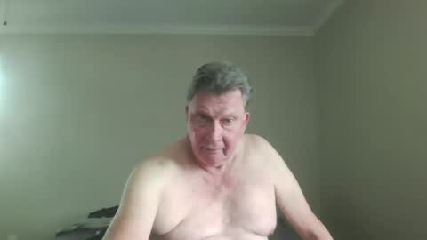 Snapshot of island625103 chatting on 10.07.25 island625103 online show from 10.07.25