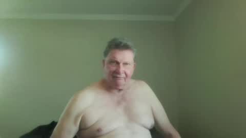 Snapshot of island625103 chatting on 10.09.25 island625103 online show from 10.09.25