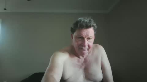 Snapshot of island625103 chatting on 11.02.25 island625103 online show from 11.02.25