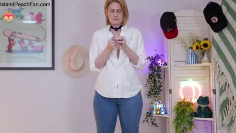 Lou  Peaches online show from 04.05.26