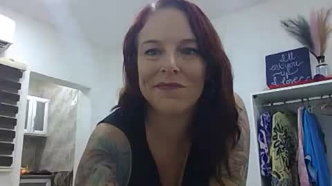 Snapshot of island_serena chatting on 09.29.25 Sexy Serena online show from 09.29.25