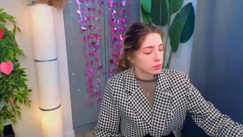 Emilia online show from 02.21.26