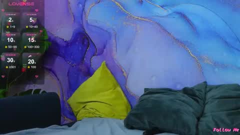 Snapshot of isoldebliss chatting on 09.25.25 IsoldeBliss online show from 09.25.25