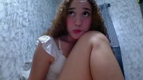 Snapshot of issa30213 chatting on 12.23.24 Issa online show from 12.23.24