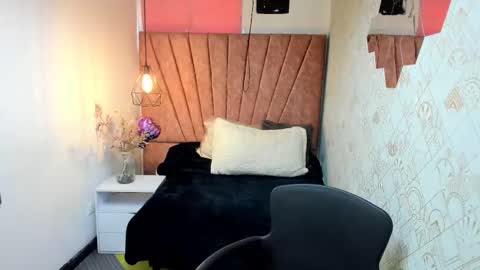 ISSA MILF online show from 10.01.25