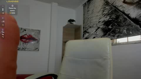 Snapshot of issa_nassar chatting on 01.13.25 Issa online show from 01.13.25