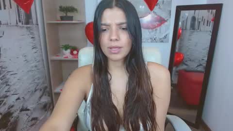 Snapshot of issa_nassar chatting on 02.16.25 Issa online show from 02.16.25