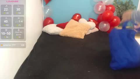 Snapshot of issa_nassar chatting on 02.21.25 Issa online show from 02.21.25