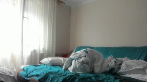 Issabelle online show from 09.10.25