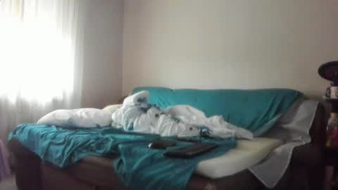 Issabelle online show from 10.05.25