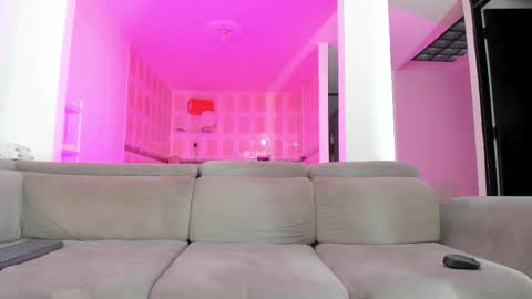 Isabella  online show from 01.11.26