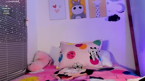 Snapshot of itahisa_cute chatting on 02.19.25 itahisa online show from 02.19.25