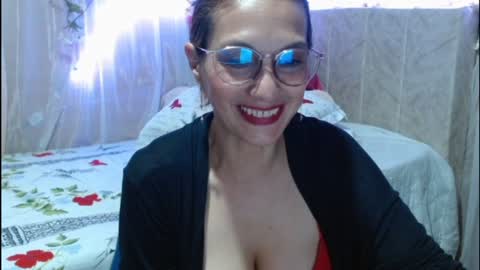Itala Gomez online show from 12.29.24