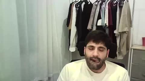 italianboybcn online show from 01.14.26