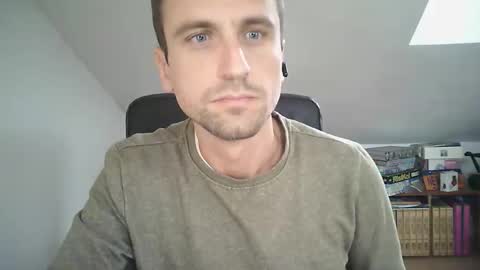 Snapshot of italiano116116 chatting on 10.31.25 italiano116116 online show from 10.31.25