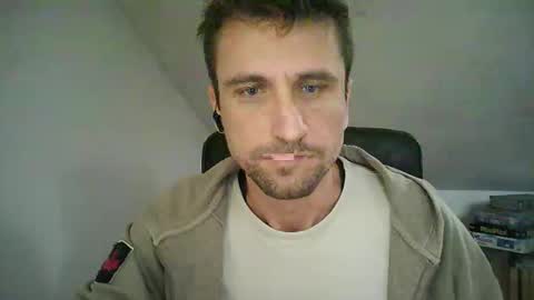 Snapshot of italiano116116 chatting on 12.22.25 italiano116116 online show from 12.22.25