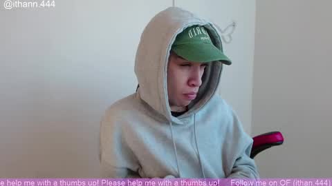 Snapshot of ithan_rose chatting on 10.22.25 Ithan online show from 10.22.25