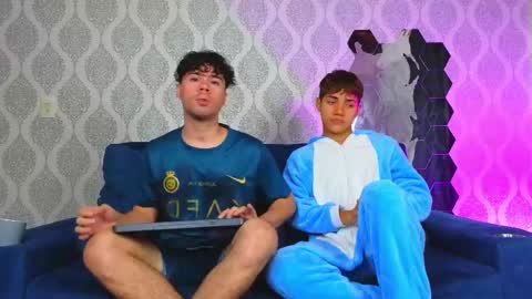 Ithan and Friends online show from 02.11.25