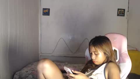 Snapshot of its_andrea chatting on 10.20.25 its andrea online show from 10.20.25