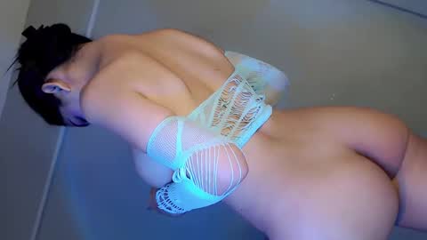 KellyPuth online show from 02.20.25