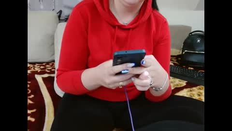 Busty mommy online show from 01.10.26