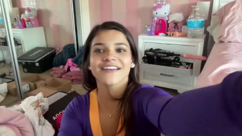 itsdaisypink online show from 04.10.26