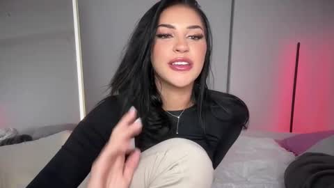 itskassielee online show from 02.16.25