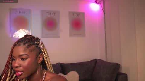 lau online show from 12.21.25