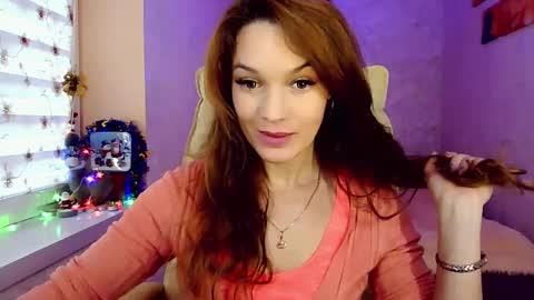 Snapshot of itslunaday chatting on 12.05.24 itslunaday online show from 12.05.24