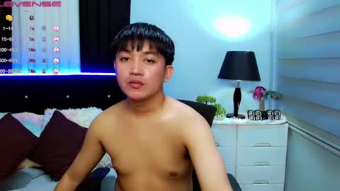 Snapshot of itsme_berniexx chatting on 01.07.25 ask me online show from 01.07.25