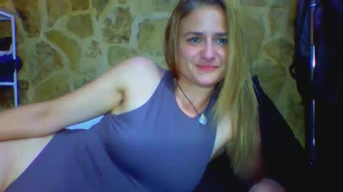 Snapshot of itsmekrissy chatting on 03.17.26 itsmekrissy online show from 03.17.26