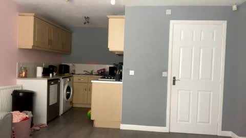 Snapshot of itsmelolax chatting on 09.19.25 Lola online show from 09.19.25