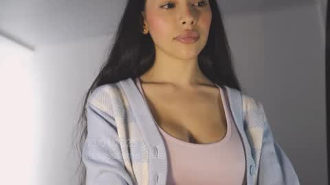 itsssssssme_lana online show from 01.13.25