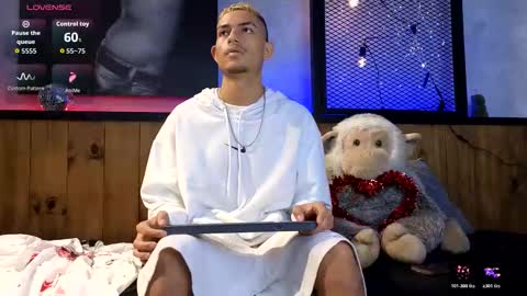 itszairen online show from 02.15.26